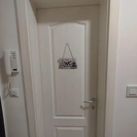 - Bee Happy Apartman