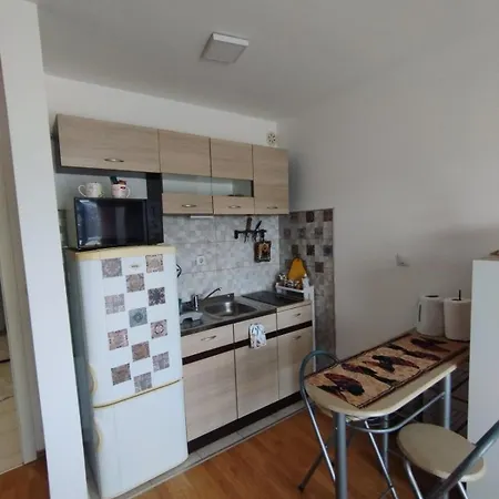 - Bee Happy Apartman Szarajevó