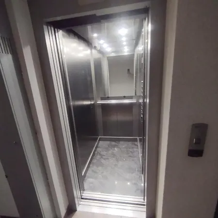 - Bee Happy * Sarajewo