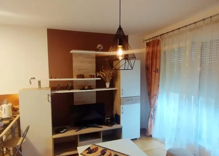 - Bee Happy Apartman Szarajevó