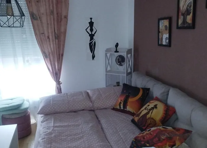 - Bee Happy Apartman