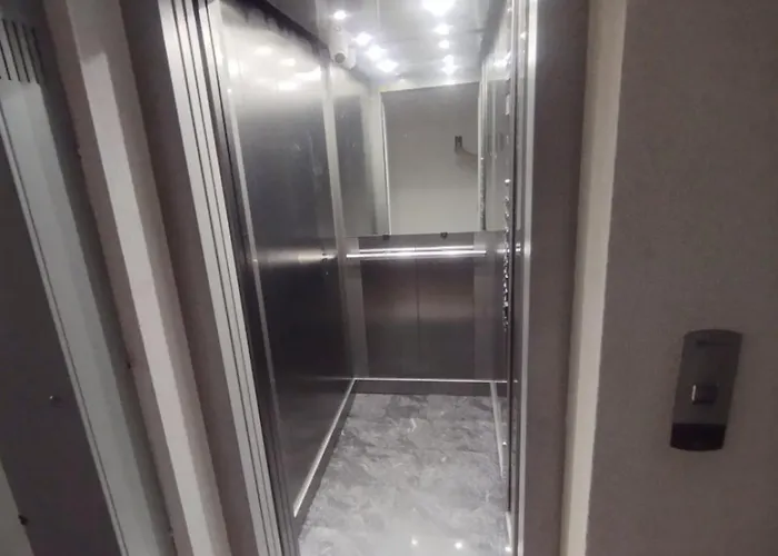 - Bee Happy * Szarajevó