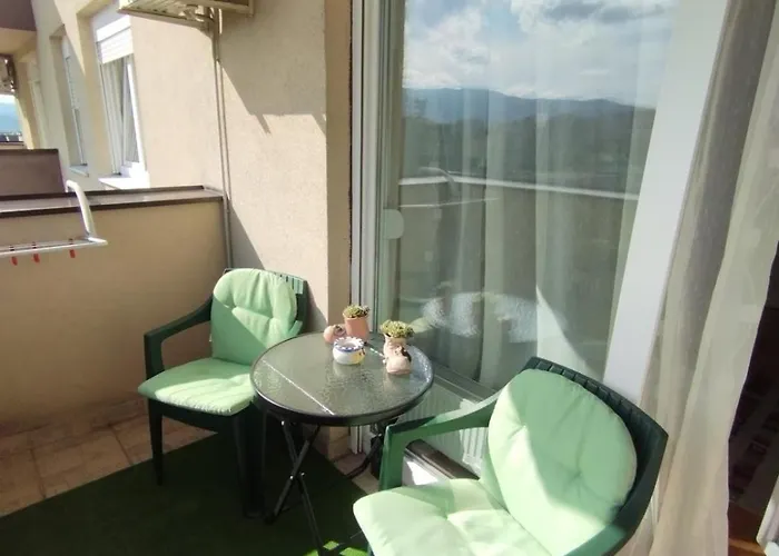 - Bee Happy Apartman